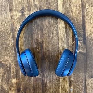 Beats Solo3 Wireless Headphones - Black